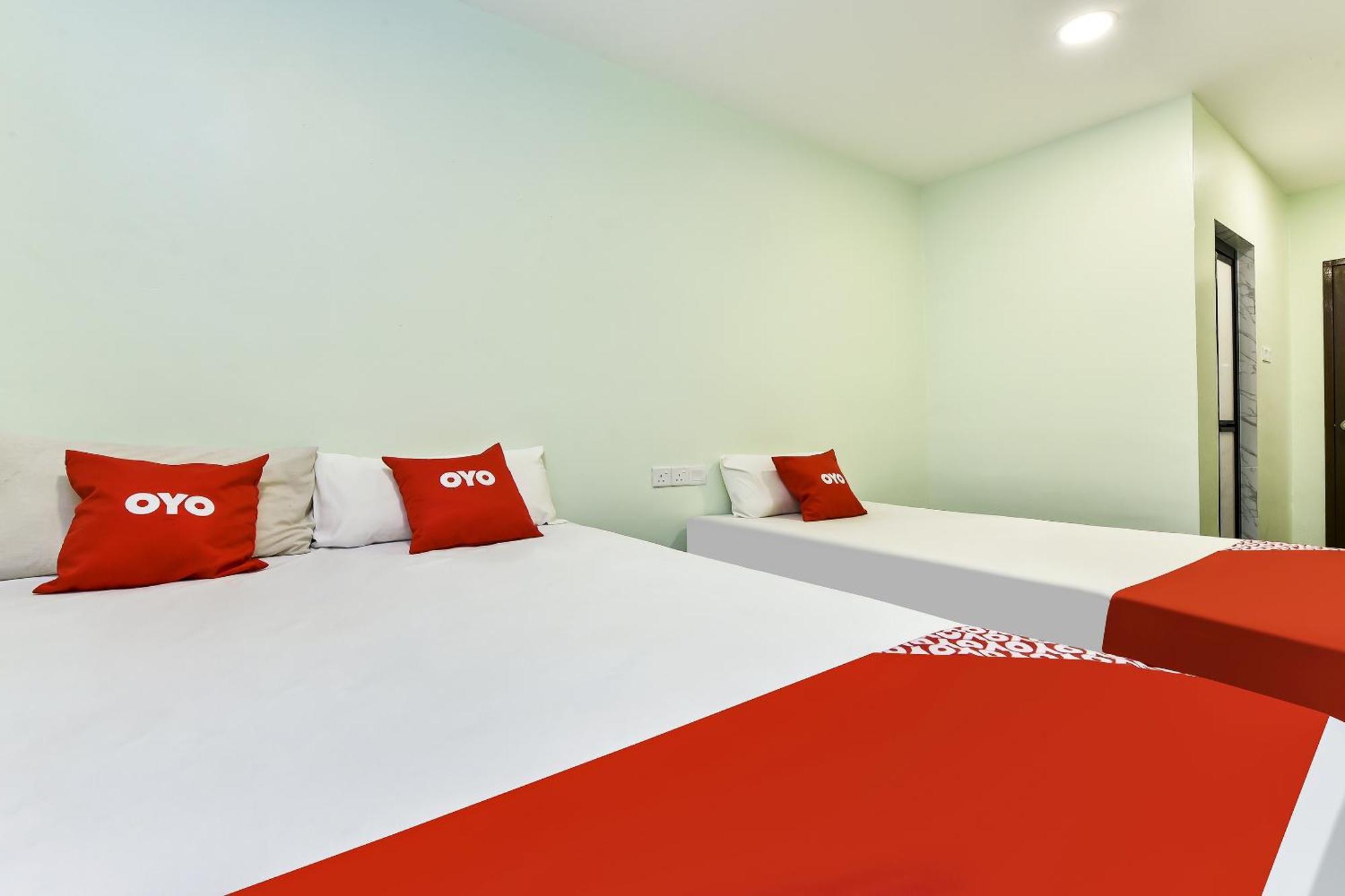 Oyo 90445 Th Hotel Bahau المظهر الخارجي الصورة